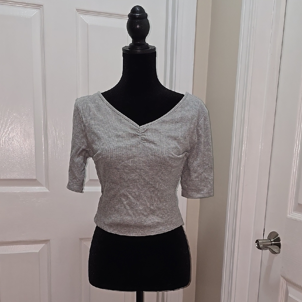 Gray Women's Ribbed Cropped Top